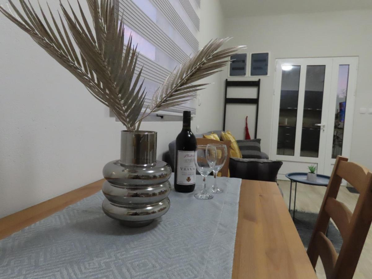 Holiday Home “Olive” Tivat Exterior photo